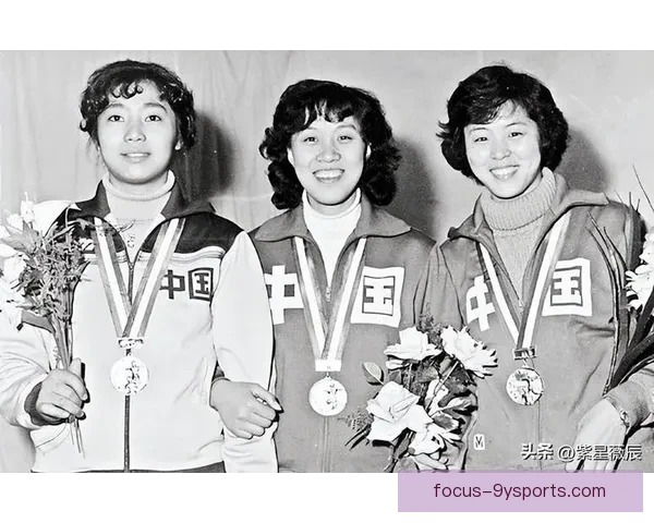 中国女排夺冠背后英雄故事引发球迷热议与媒体关注