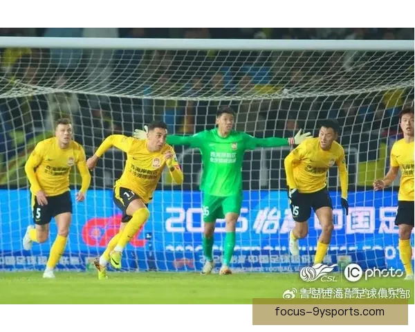 中超联赛最新战报：豪门逆转夺冠球迷热议不断