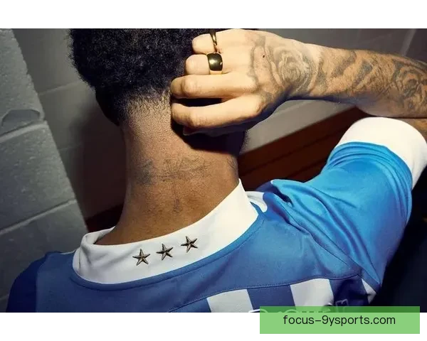 哈德斯菲尔德俱乐部：历史辉煌与现代挑战的完美交织