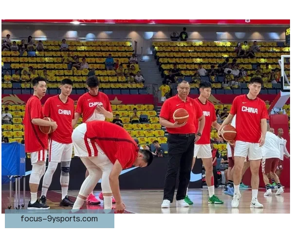 新赛季焦点战引爆全城球迷热情多队争冠格局渐趋明朗各队阵容升级竞争白热化